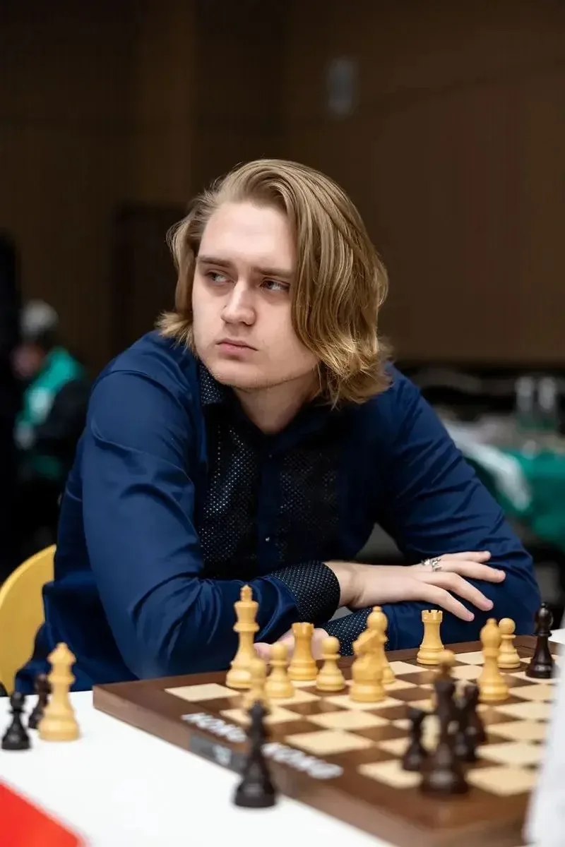 Тольяттинский шахматист Алексей Гребнев стал чемпионом Азии

Соревнования по быстрым шахматам проход