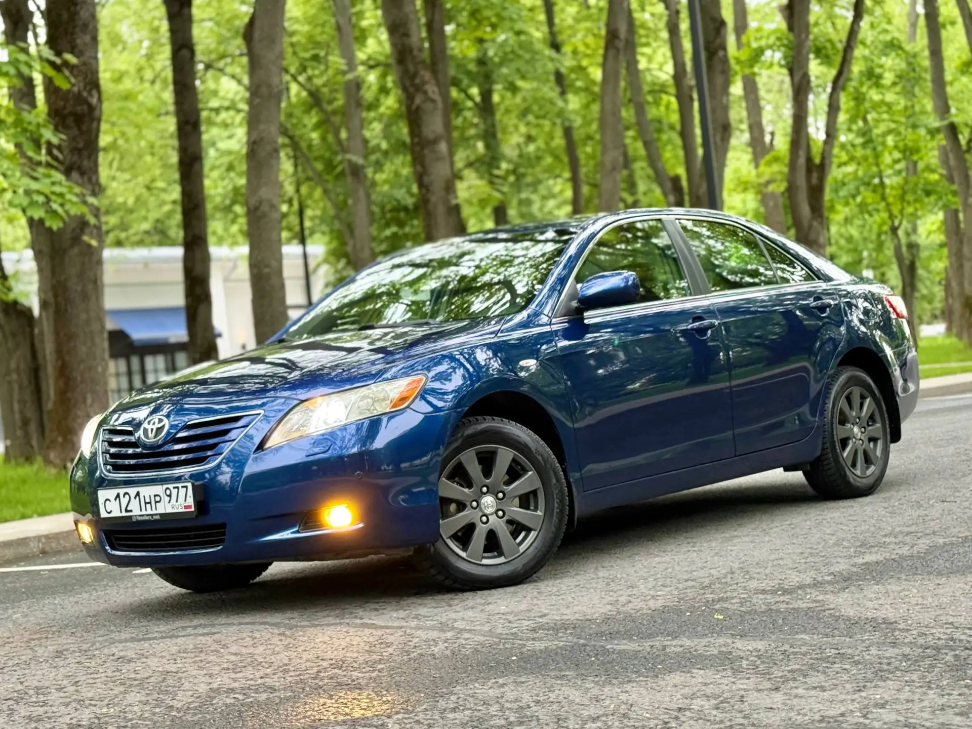 TOYOTA CAMRY 
2008 год. Мотор 2.4 (167 л.с.) АКПП.

 Пробег 300 тысяч км. ПТС менялся, 3 владельца, 