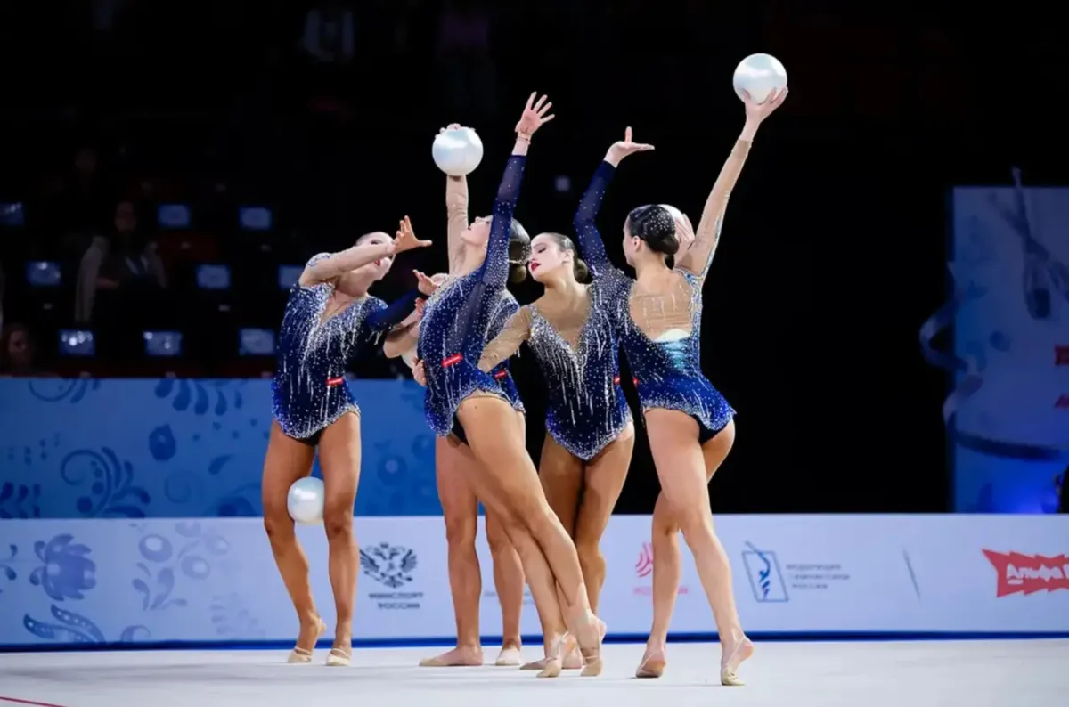 🥇Российские гимнастки завоевали четыре золота на Кубке вызова

Юная 15-летняя София Ильтерякова в