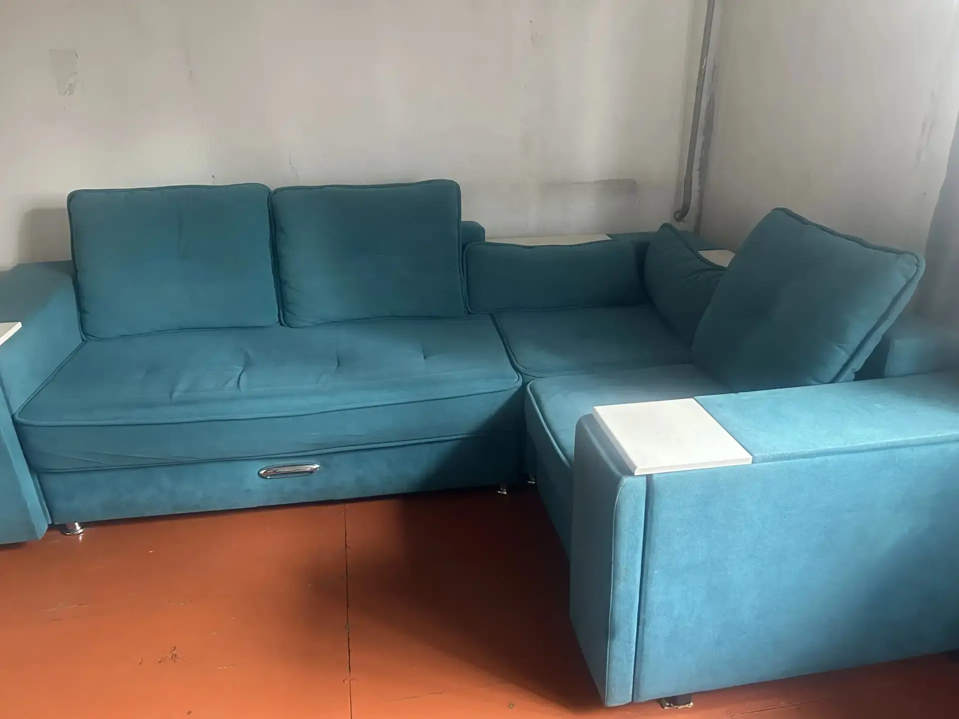 Продам самовывоз за 28т. Торг.89921305052