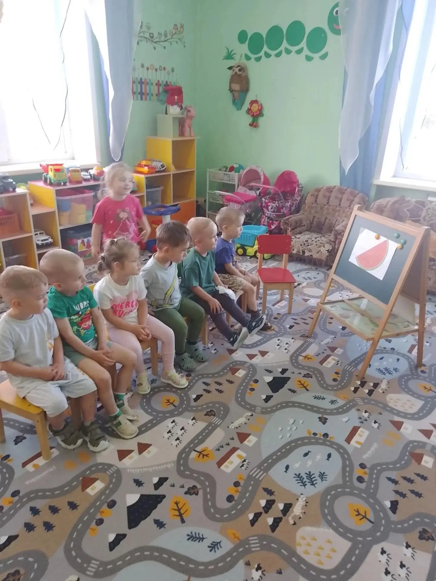 Летние зарисовки из детских садов Забайкалья: творчество, спорт и безопасность