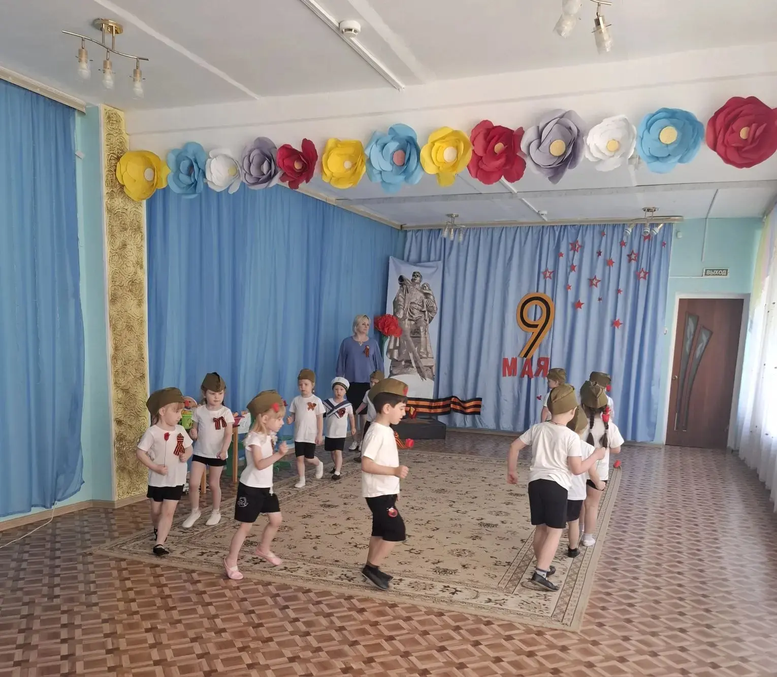 В средней группе «Малинка», прошло музыкально-спортивное праздничное занятие, посвящённ...