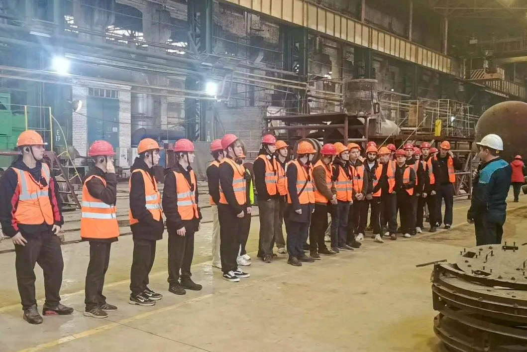 🔧Студенты ЮРГПУ посетили Таганрогский котлостроительный завод ⠀ ⠀ 🤩Участниками экскурсии, побывавшим