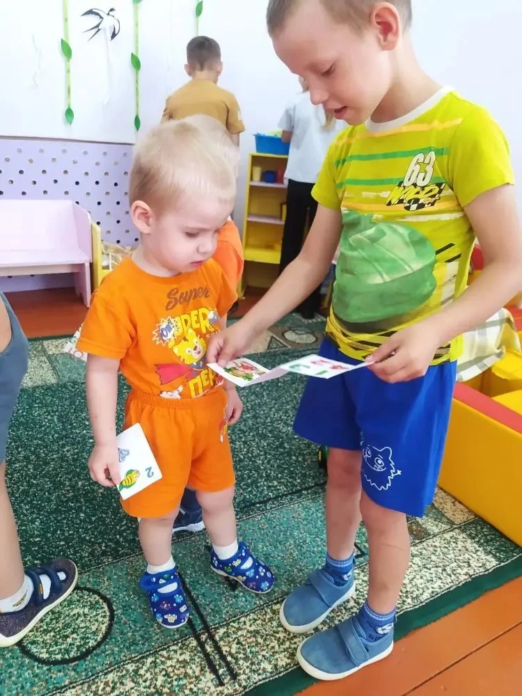 К нам гости пришли,