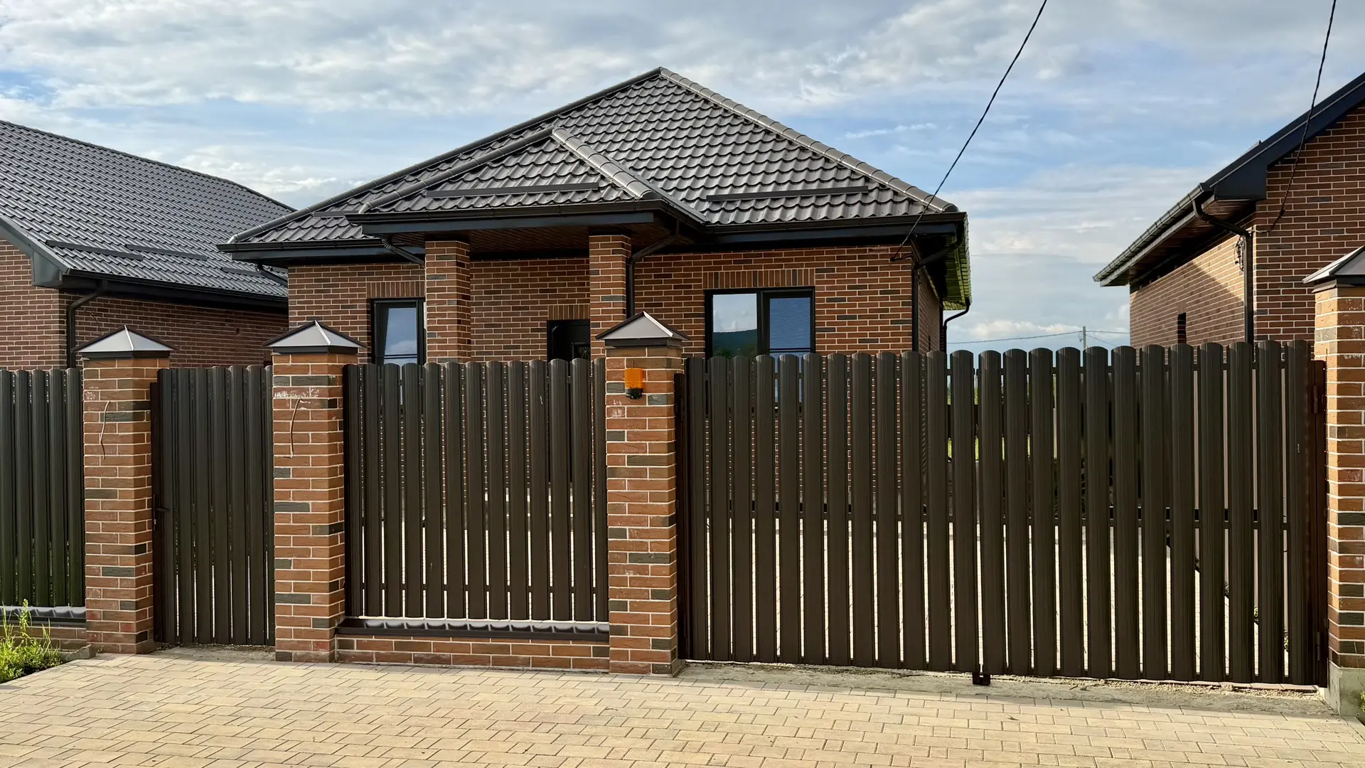 🏡ID 136290275
Для связи со мной:
📲 Телефон +7 (928) 211-33-77
________
📍 Дом с  ремонтом и шикарн