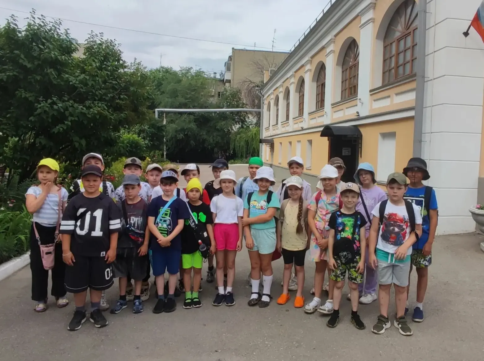 Новая неделя в ЛОЛ "Улыбка" началась с помещения Государственного музея имени К.А. Федина. Ребята пр