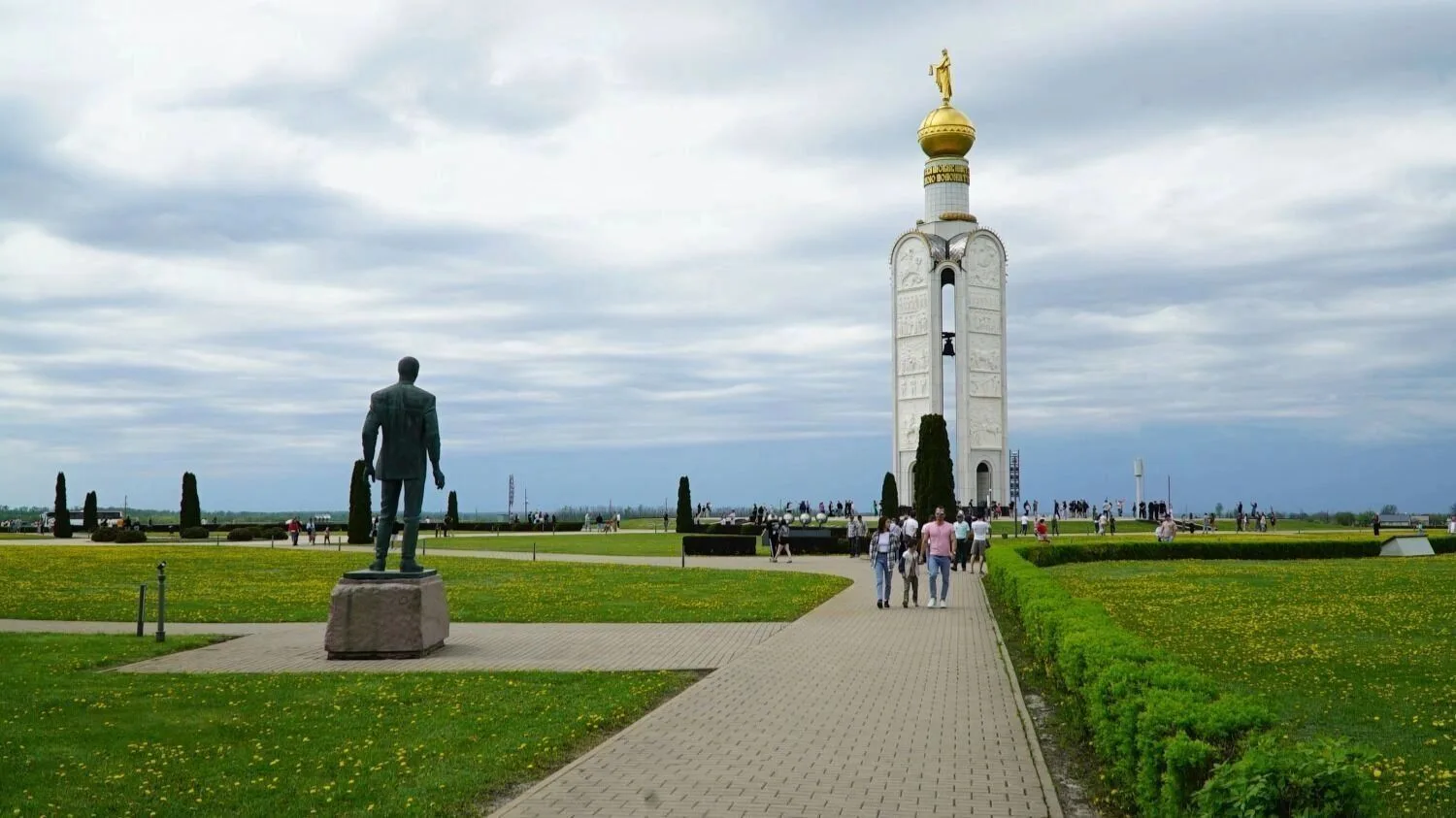 Сегодня, 12 июля, наша Белгородская область отмечает великую дату — День Прохоровского поля. Именно 