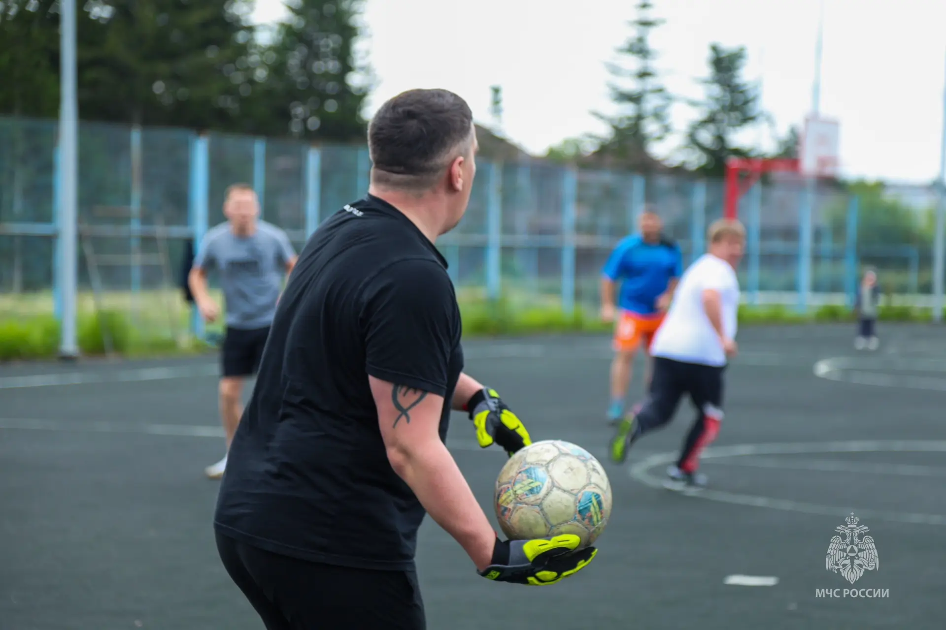 ⚽️Скорость и азарт 

На территории поисково-спасательного отряда им. В.А. Полякова стартовал трехдне