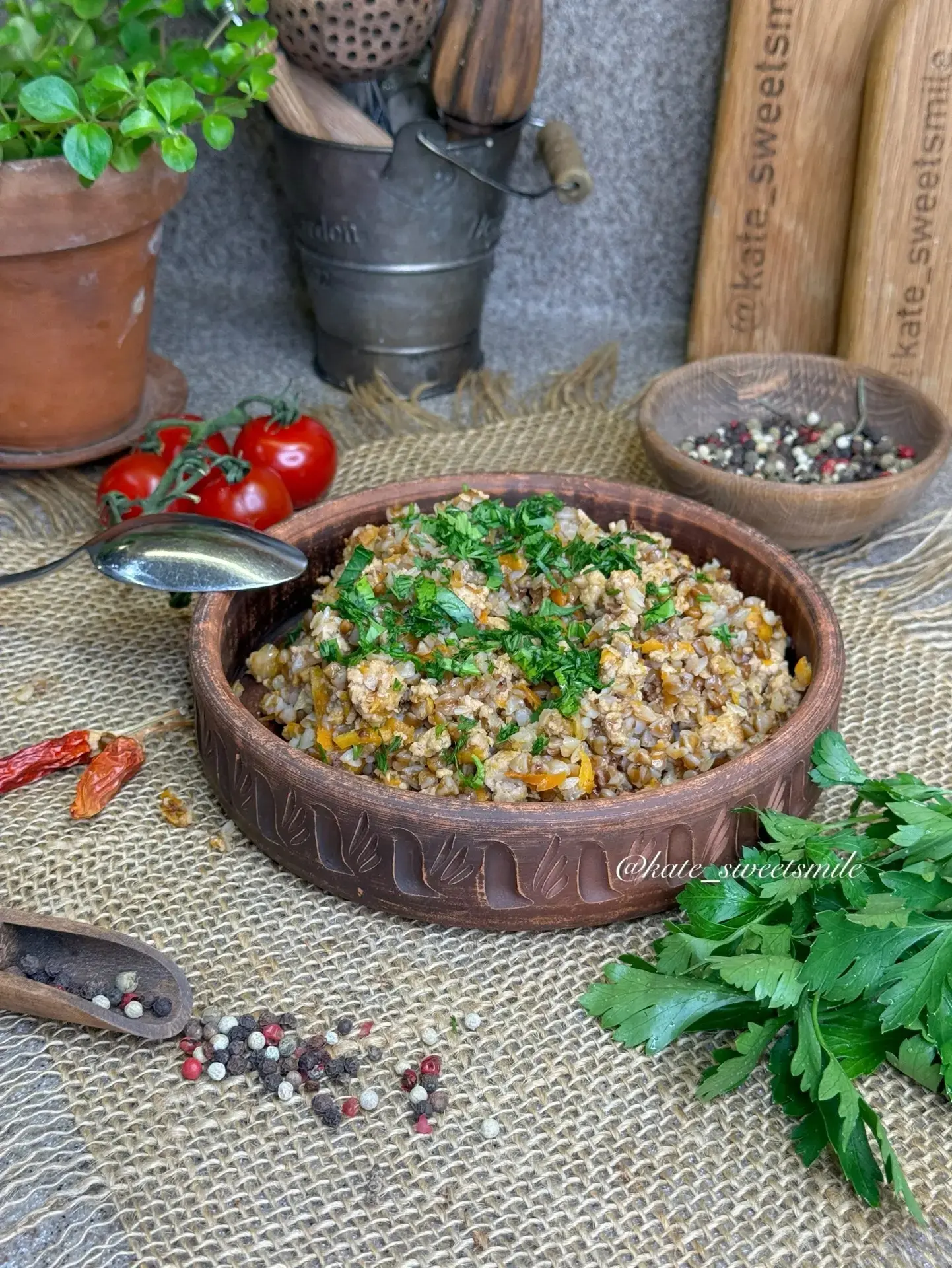 ОБЕД: ГРЕЧКА С ФАРШЕМ  Некоторые называют это блюдо «Гречка по-купечески», но я считаю, что это совс
