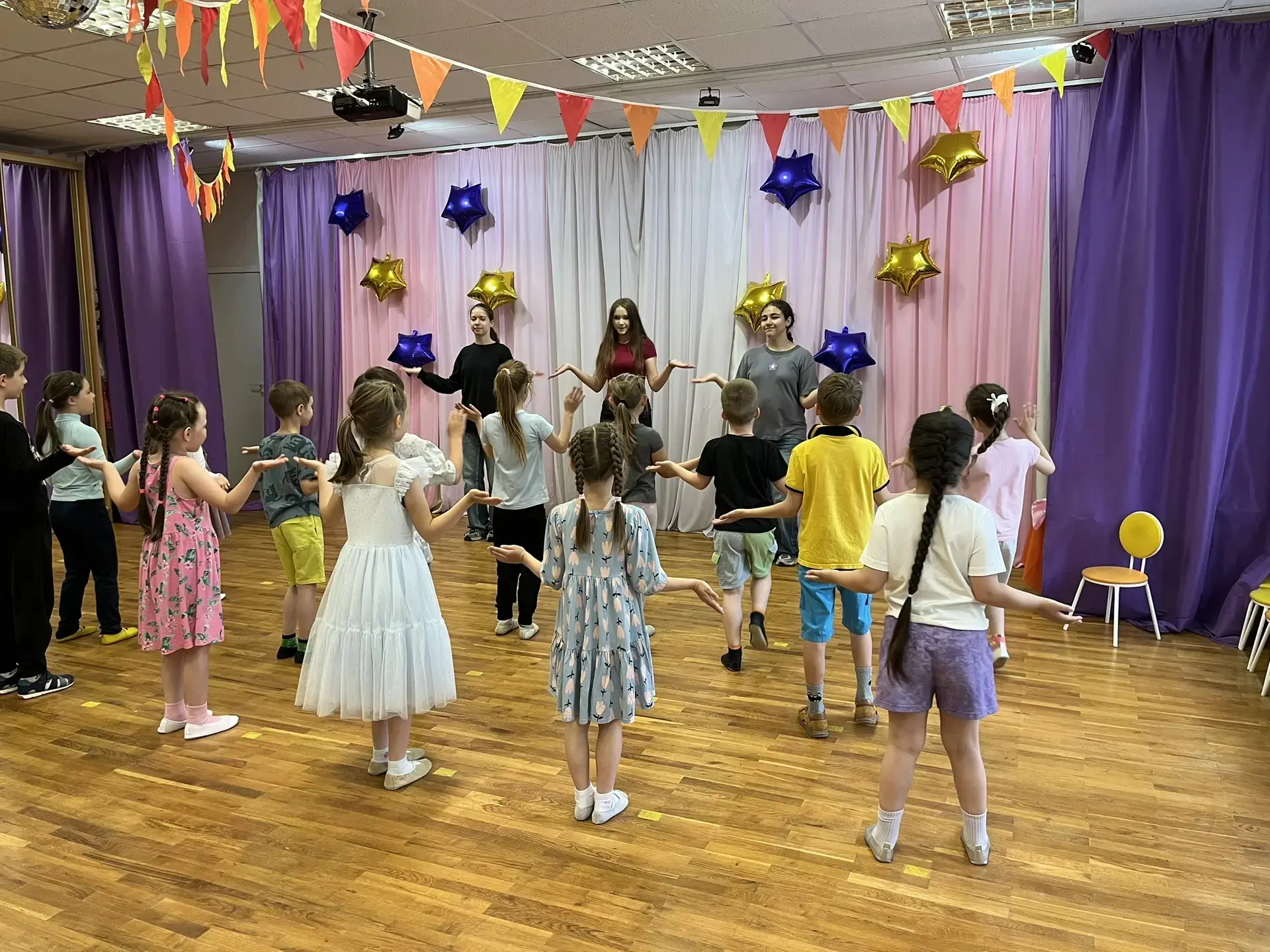 В рамках педагогической практики, педагогический отряд обучающихся, под руководством сп...