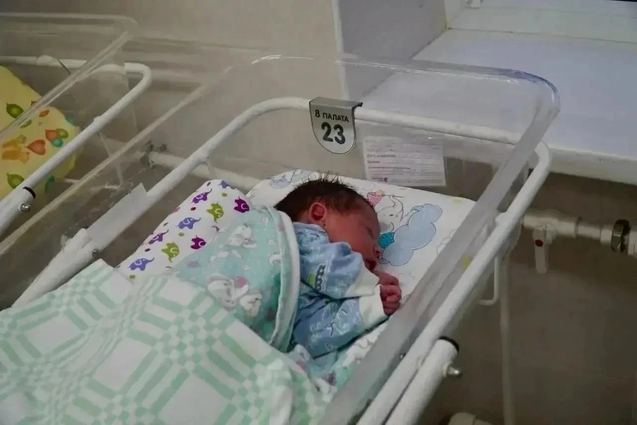 👶 В роддоме Геленджика за минувшую неделю родилось 14 малышей - 13 мальчиков и одна де...