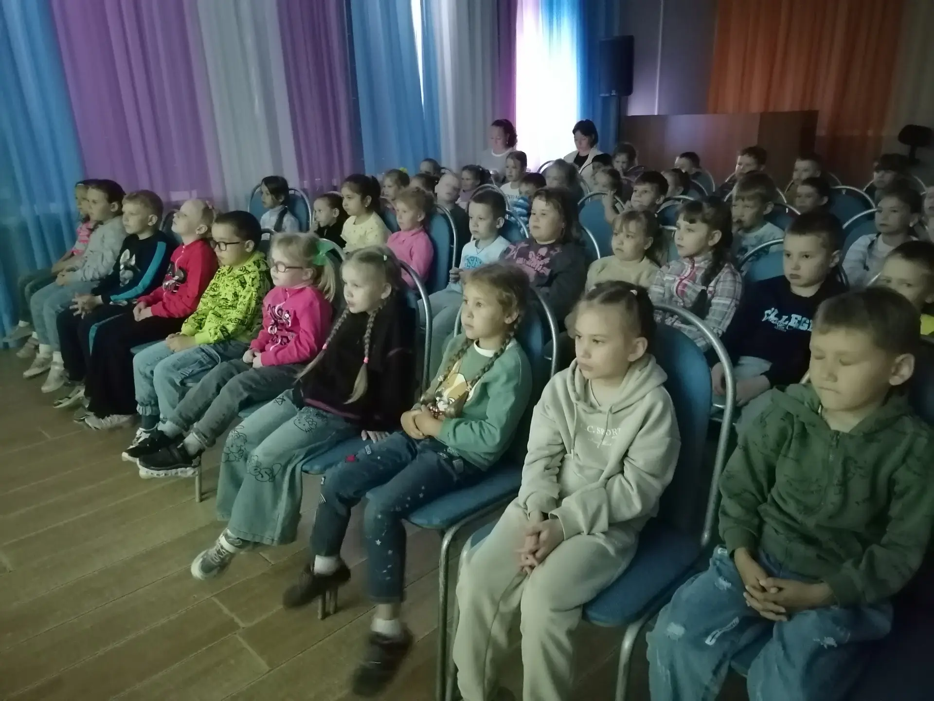 ✨ Сегодня в ГЦК «Север» прошёл настоящий праздник мультфильмов! 🎬 Маленькие зрители с замиранием се