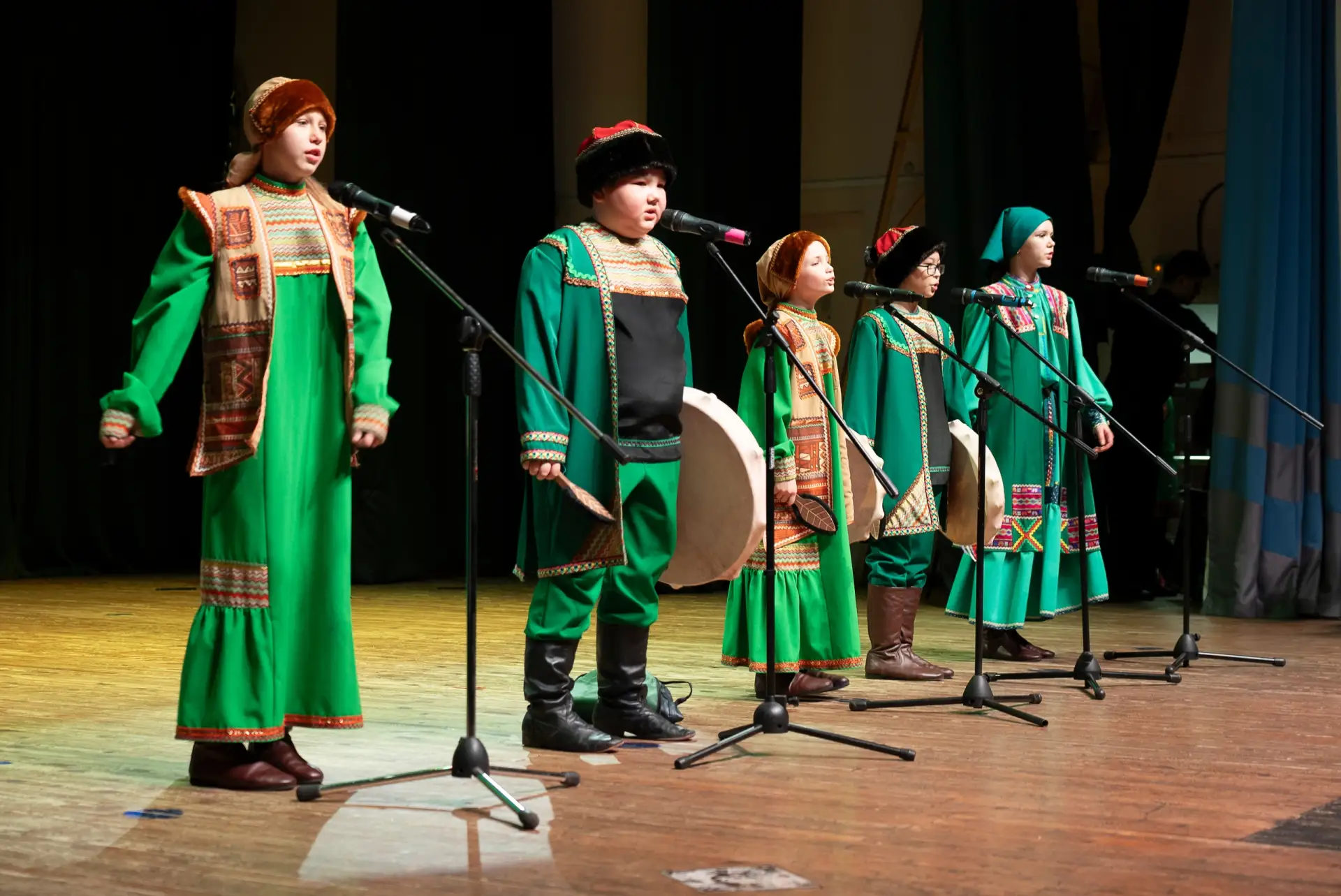 В Городском центре культуры г. Мыски прошел яркий праздник национальной культуры — XXV областной фес