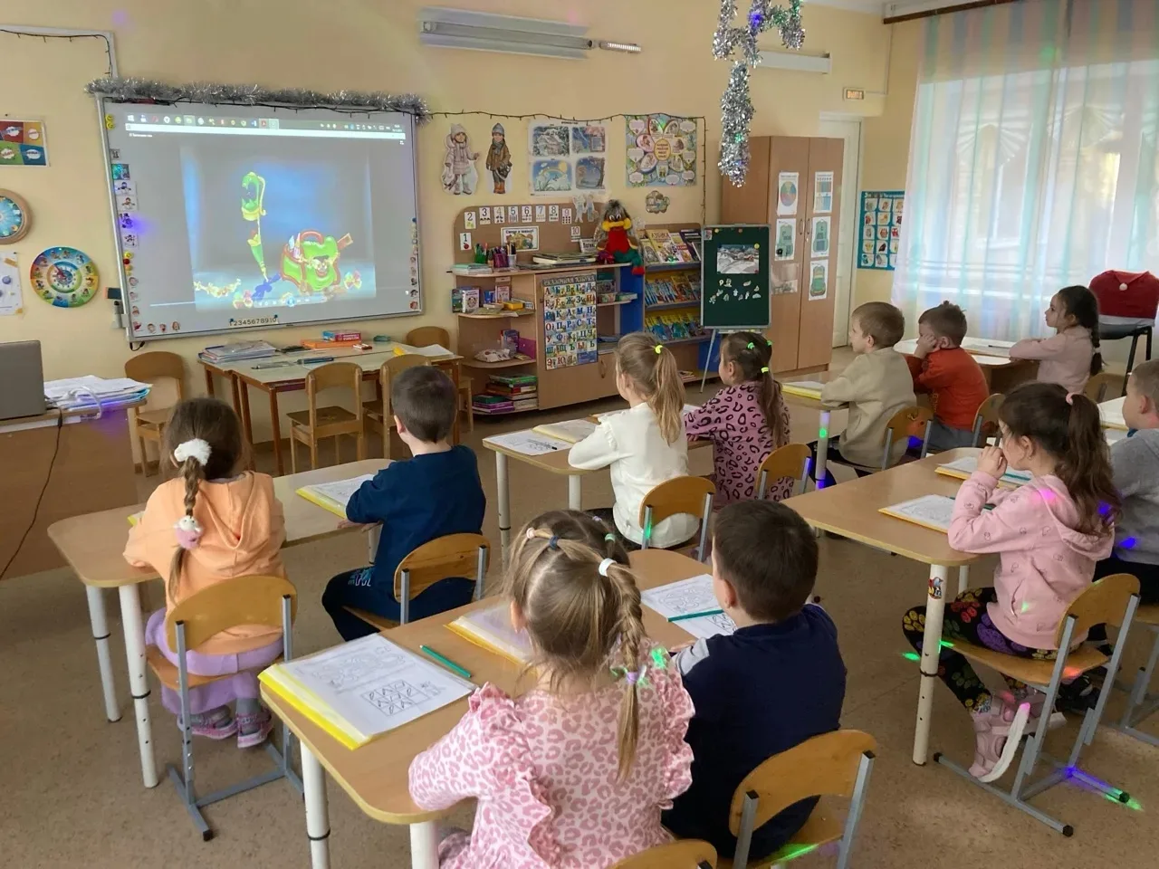 В нашем детском саду 42 «Дюймовочка» успешно завершились занятия по программе психолого...