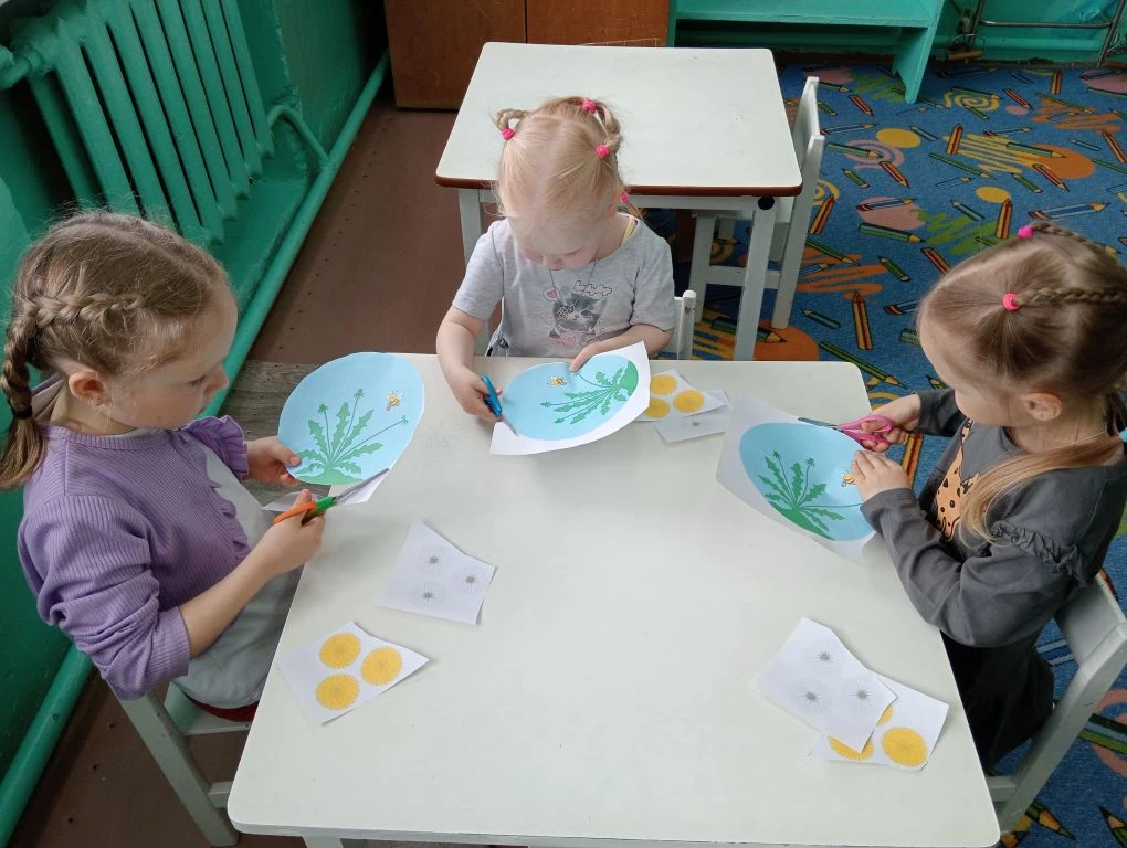 Одуванчики цветы