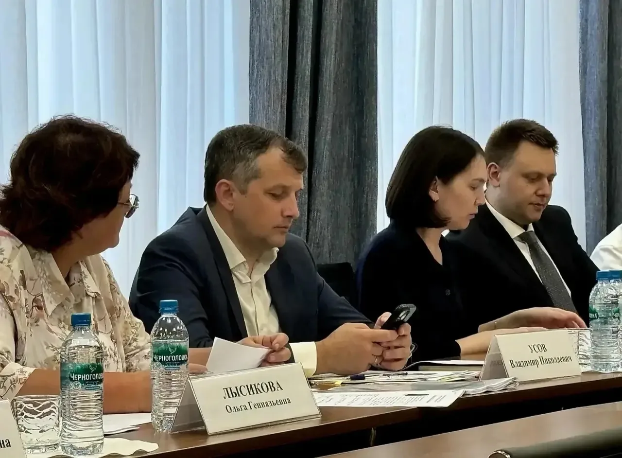 МИНИСТРЫ САМАРСКОЙ ОБЛАСТИ ВСТРЕТИЛИСЬ С ВЫПУСКНИКАМИ ВУЗОВ: КАРЬЕРА, РАЗВИТИЕ И БУДУЩЕ...