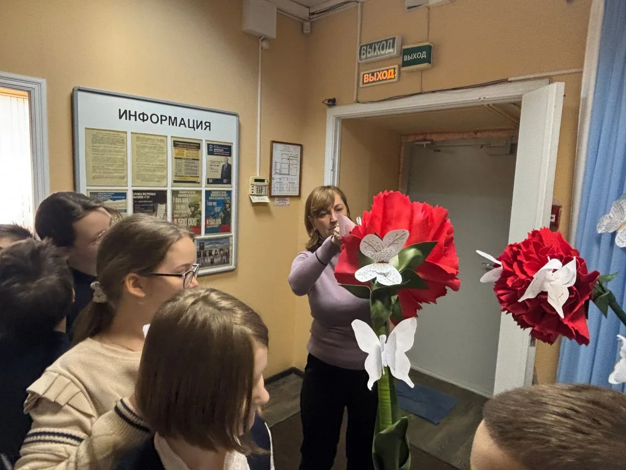 Сегодня, 27 апреля, ребята 3б класса посетили МО Измайловское и приняли участие в акции «Ангел служе