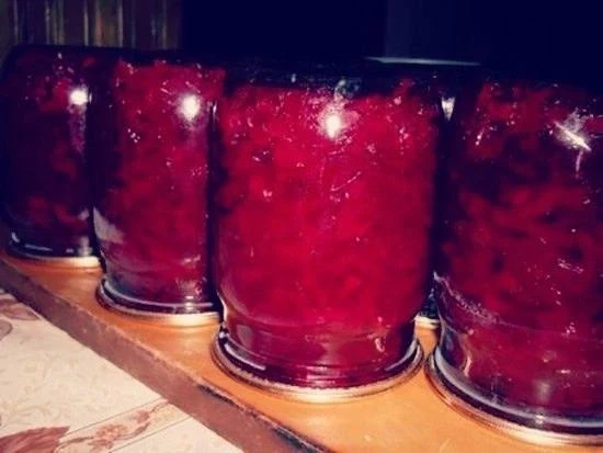 САЛАТ СО СВЁКЛОЙ «МУЖСКАЯ МЕЧТА»
