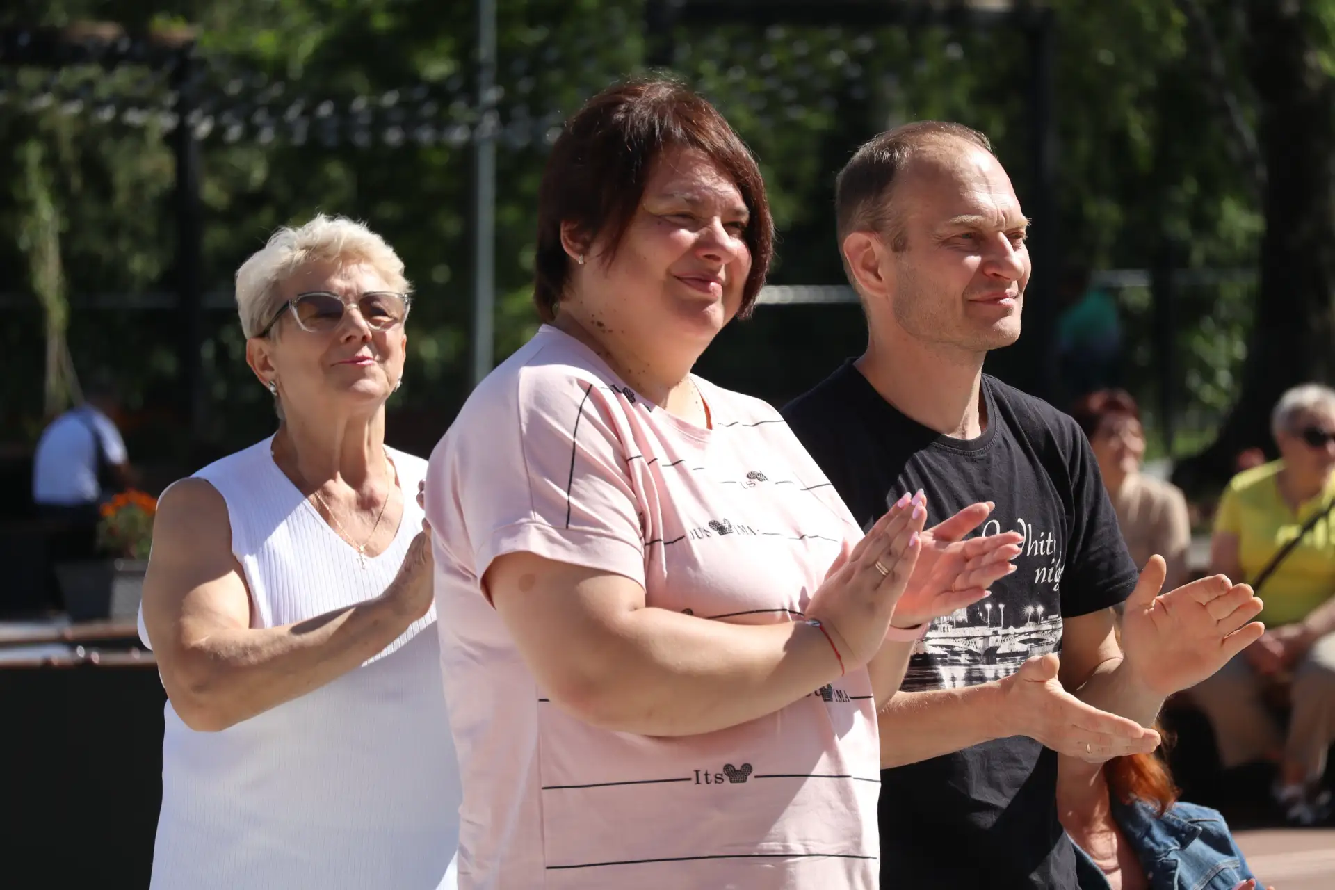 🇷🇺22 августа на площади перед Дворцом культуры и искусства прошёл концерт Эстрадно-ду...