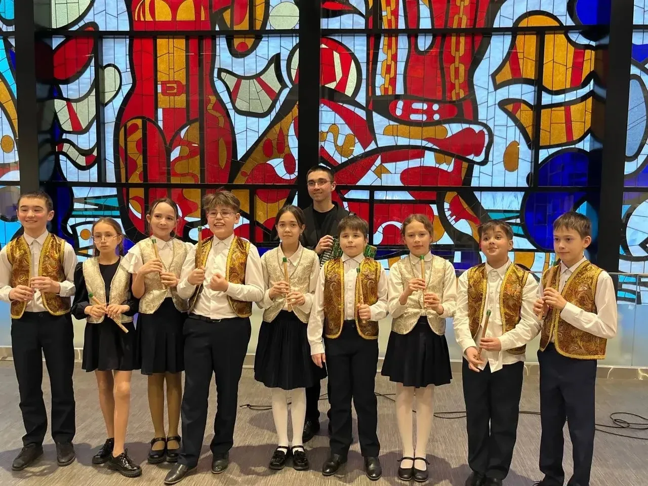 Туган телләрне саклау программасы нигезендә оештырылган "Гәүһәр" проекты берничә юнәлештә шәһәребез 