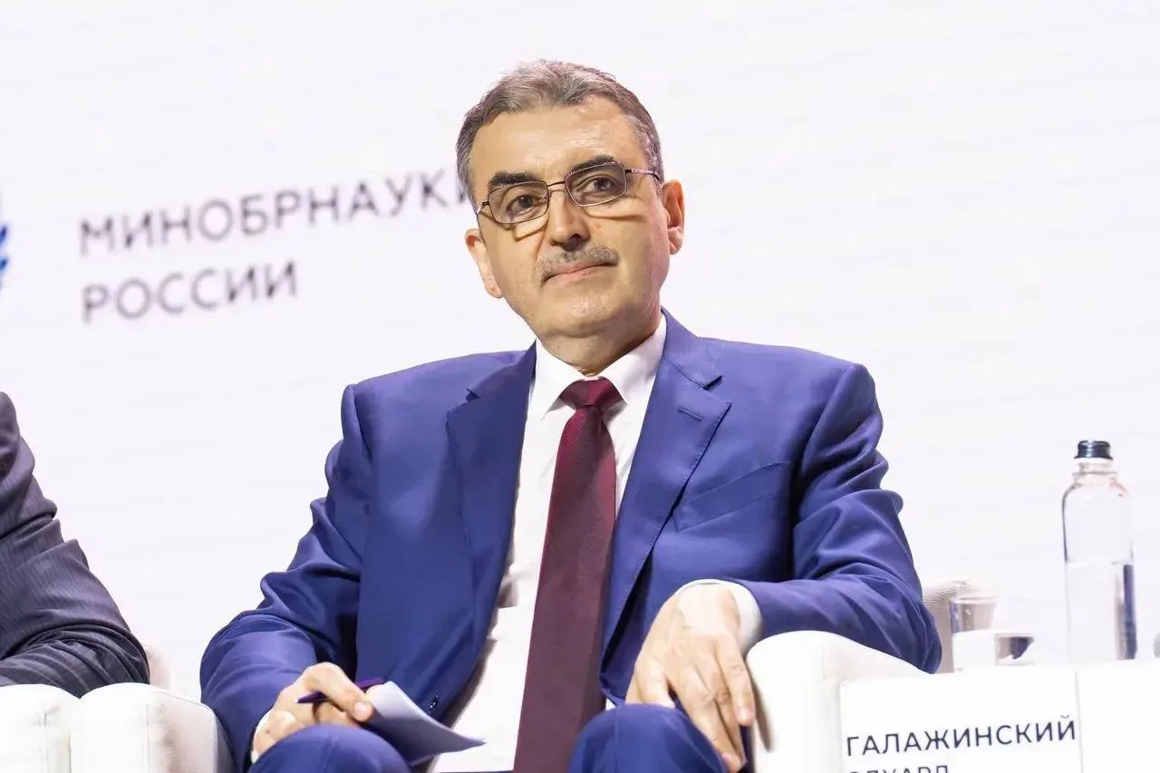 Валерий Фальков открыл пленарную сессию XI Всероссийского форума молодых ученых, инженеров и предпри