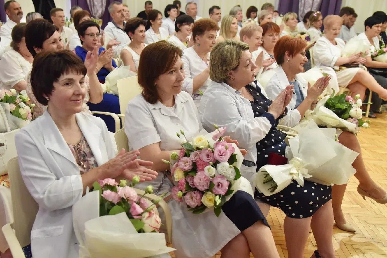 Уважаемые коллеги, дорогие наши медицинские сёстры!