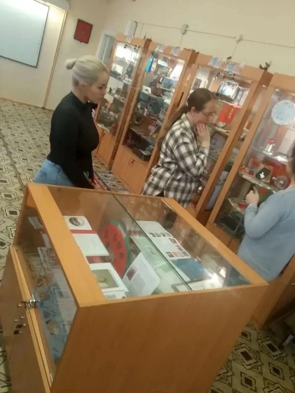 Отзыв о посещении школьного музея в рамках культурного обмена. 

Выражаем искреннюю благодарность хр