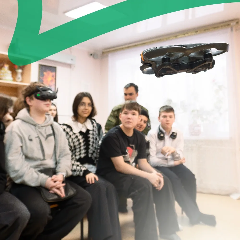 🦉💡 Друзья, хочу напомнить о важном событии!  Наши ребята посетили подростковый клуб «Факел», где про