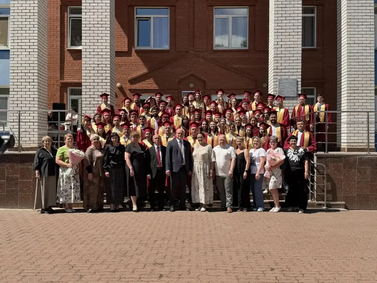 Дорогие ветеринарные врачи! Родина ждет вас — смелых, умных и грамотных!