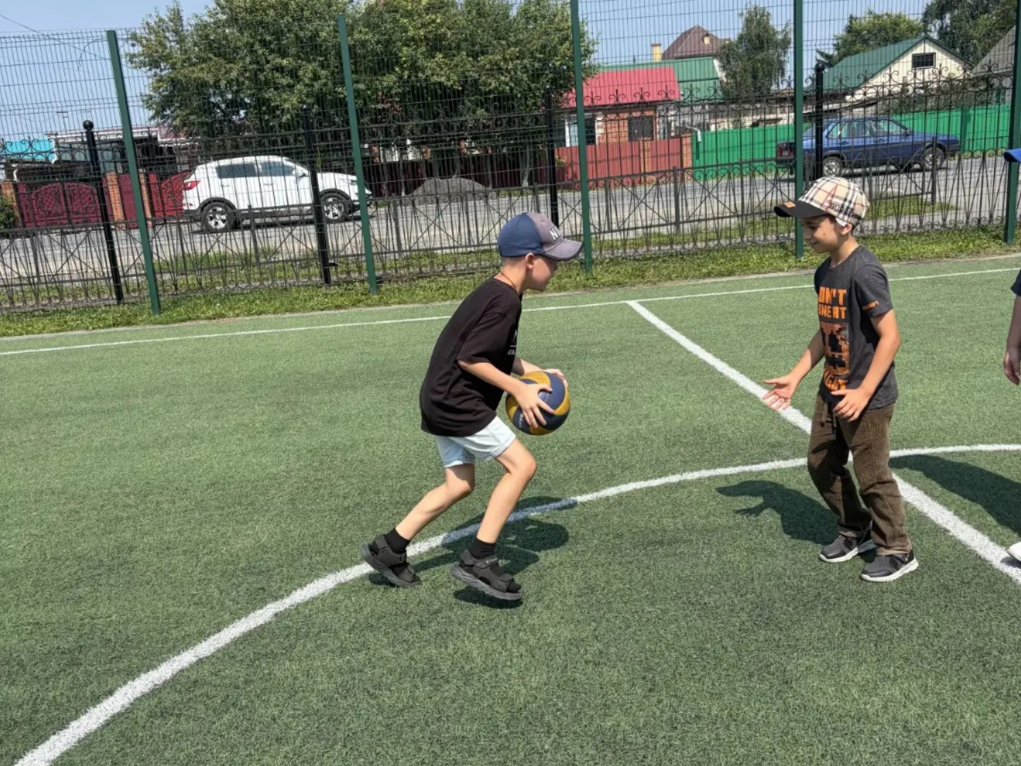 Лето в движении! ☀️🏃‍♂️

27 июля у ребят началось бодро и энергично: после традиционной «Богатырско