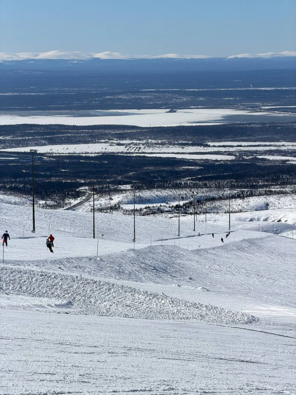 🏔 Зимний сезон в Хибинах постепенно подходит к концу  Сегодня — последний день работы подъёмников К2
