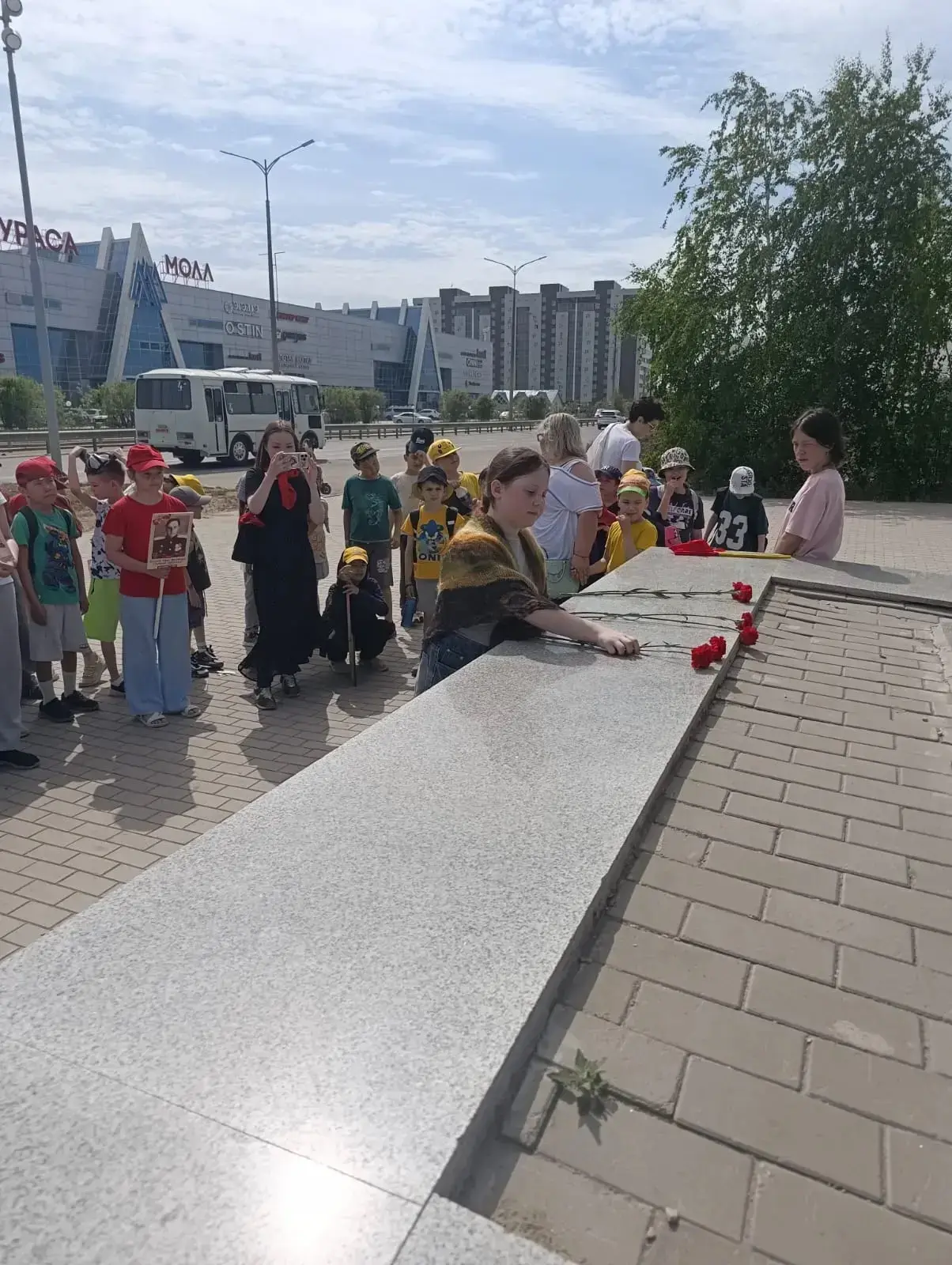 День памяти и скорби в лагере «Лайнер»

22 июня, наш лагерь принял участие в памятном мероприятии, п