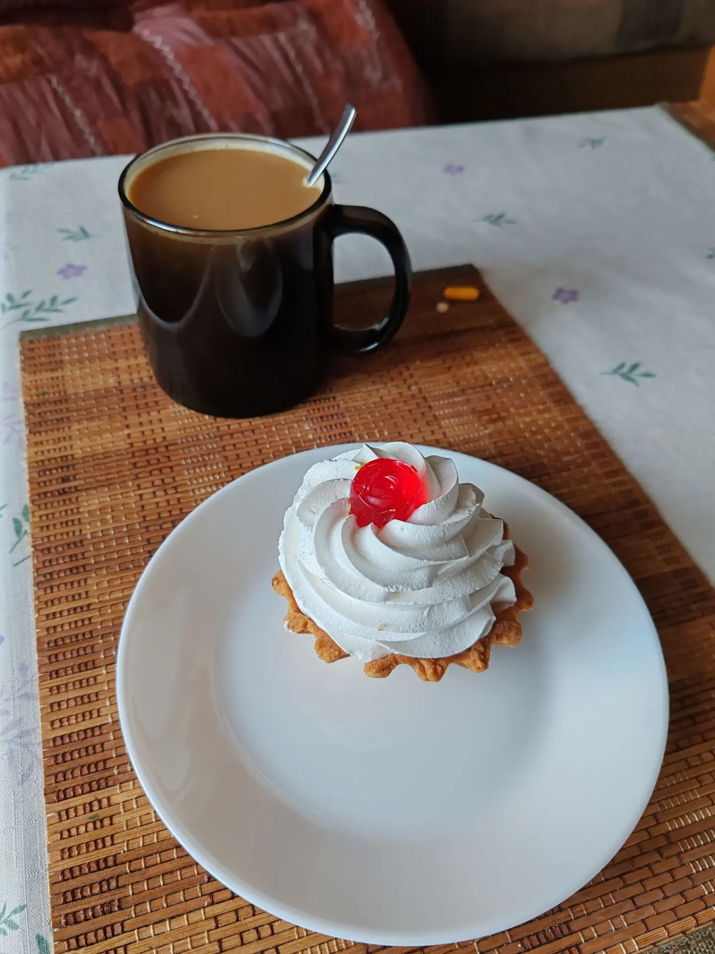 В 17.00 - корзинка, цикорий с молоком
