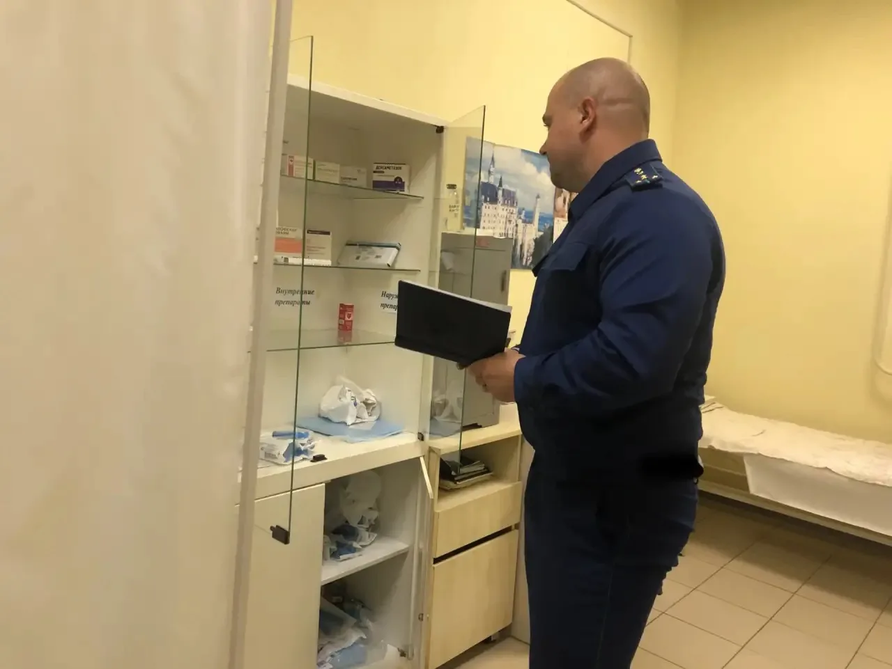 По результатам проверки прокуратуры Износковского района медицинский кабинет образовате...
