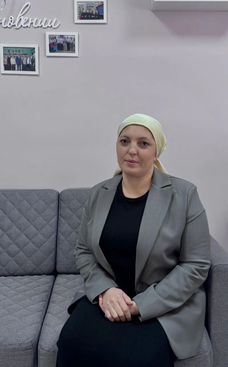 «Сегодня свой день рождения отмечает заместитель начальника МУ «Отдел культуры Серновод...