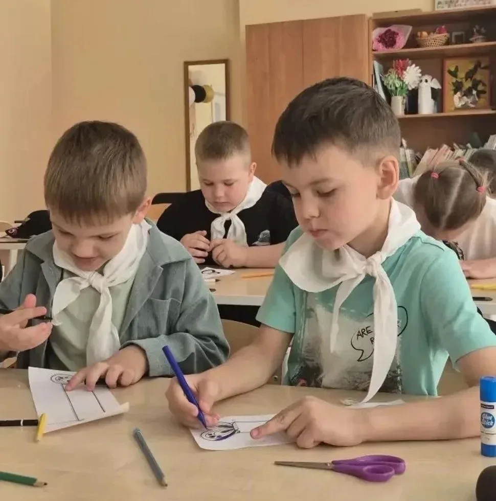 "День эколога"

Знаменитое высказывание французского писателя Антуана де Сент-Экзюпери гласит:
«Все 