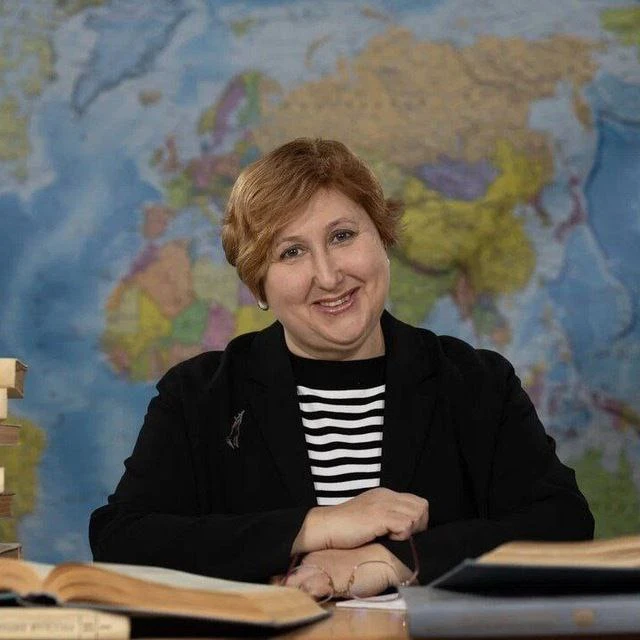 💐Поздравляю  с днём рождения 🎂 Ирину Анатольевну Муханову, ответственного педагога, надёжного колл