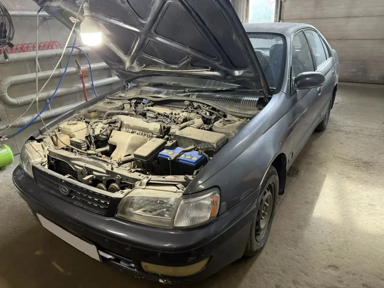 Всем привет. Сегодня у нас в работе старая Toyota. Не каждый хочет брать такой автомоби...
