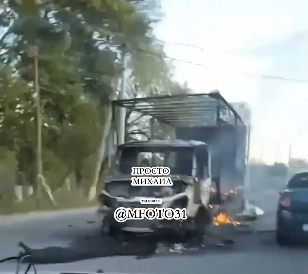 В Шебекино в результате атаки FPV-дрона по автомобилю «ГАЗель» пострадали два мужчины.