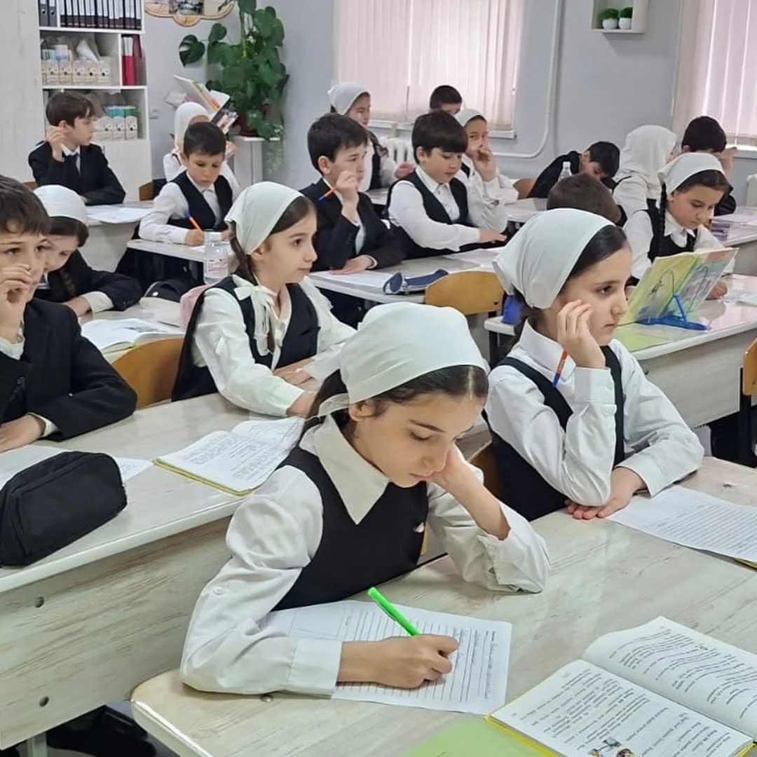 📚Урок, посвященный Дню чеченского языка «Ненан Мотт-Дахаран Хазна»