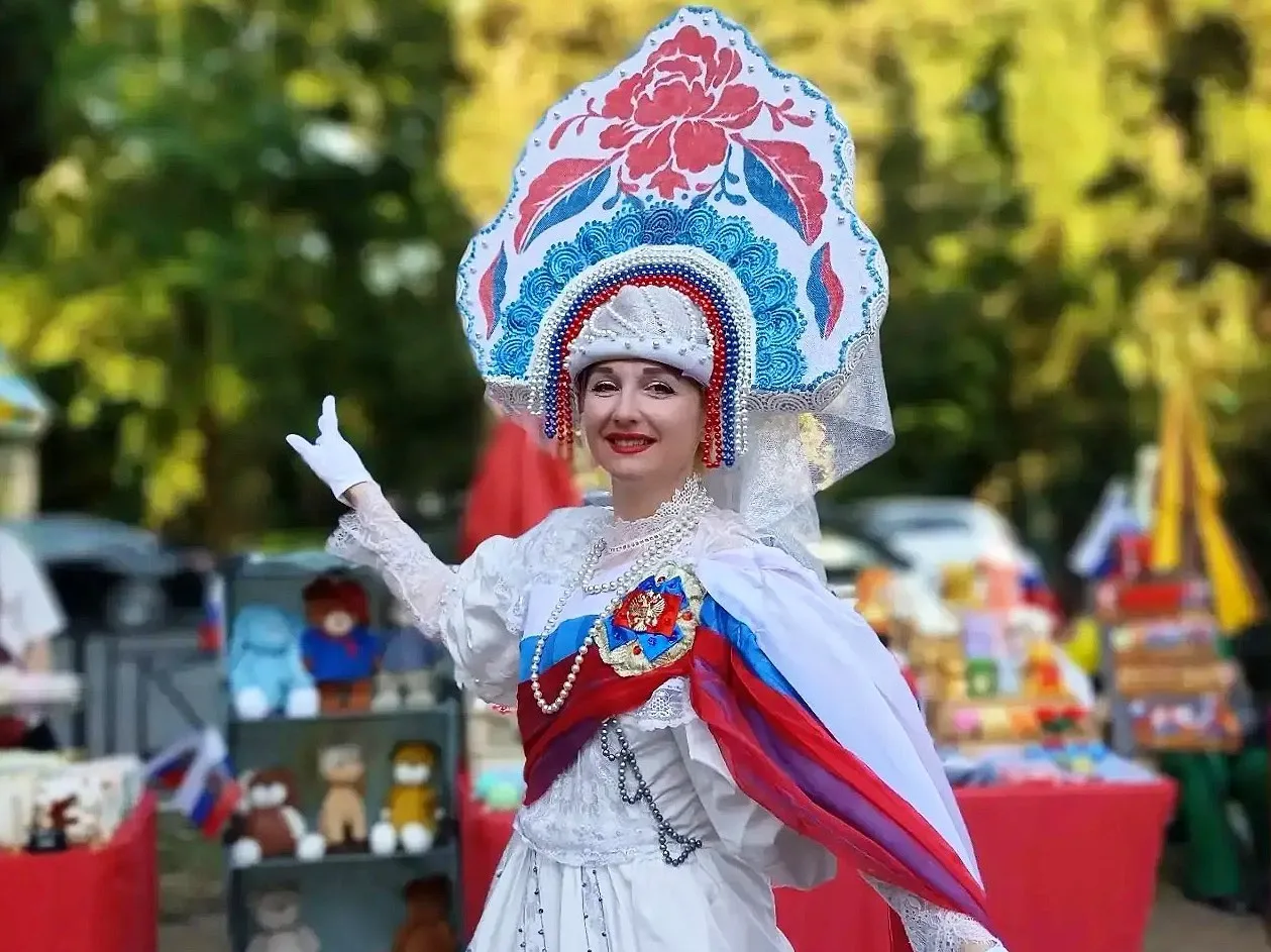 Я горжусь тобой, Россия!

🇷🇺 На площади ДТиД «Луч» состоялся праздничный концерт «Я горжусь тобой,