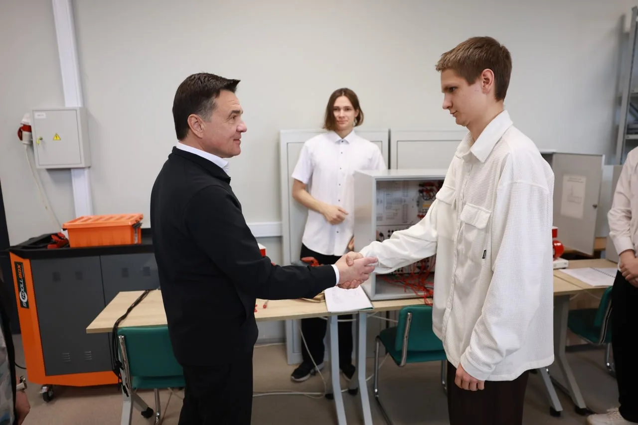 📍Сегодня с командой работаем в Щелково. Приехал пообщаться с сотрудниками и студентами Щелковского к