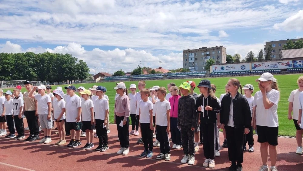 💪 БЫСТРЕЕ, ВЫШЕ, СИЛЬНЕЕ!  ✅На этой неделе учащиеся  МАОУ СОШ1 приняли активное участие в сдаче норм