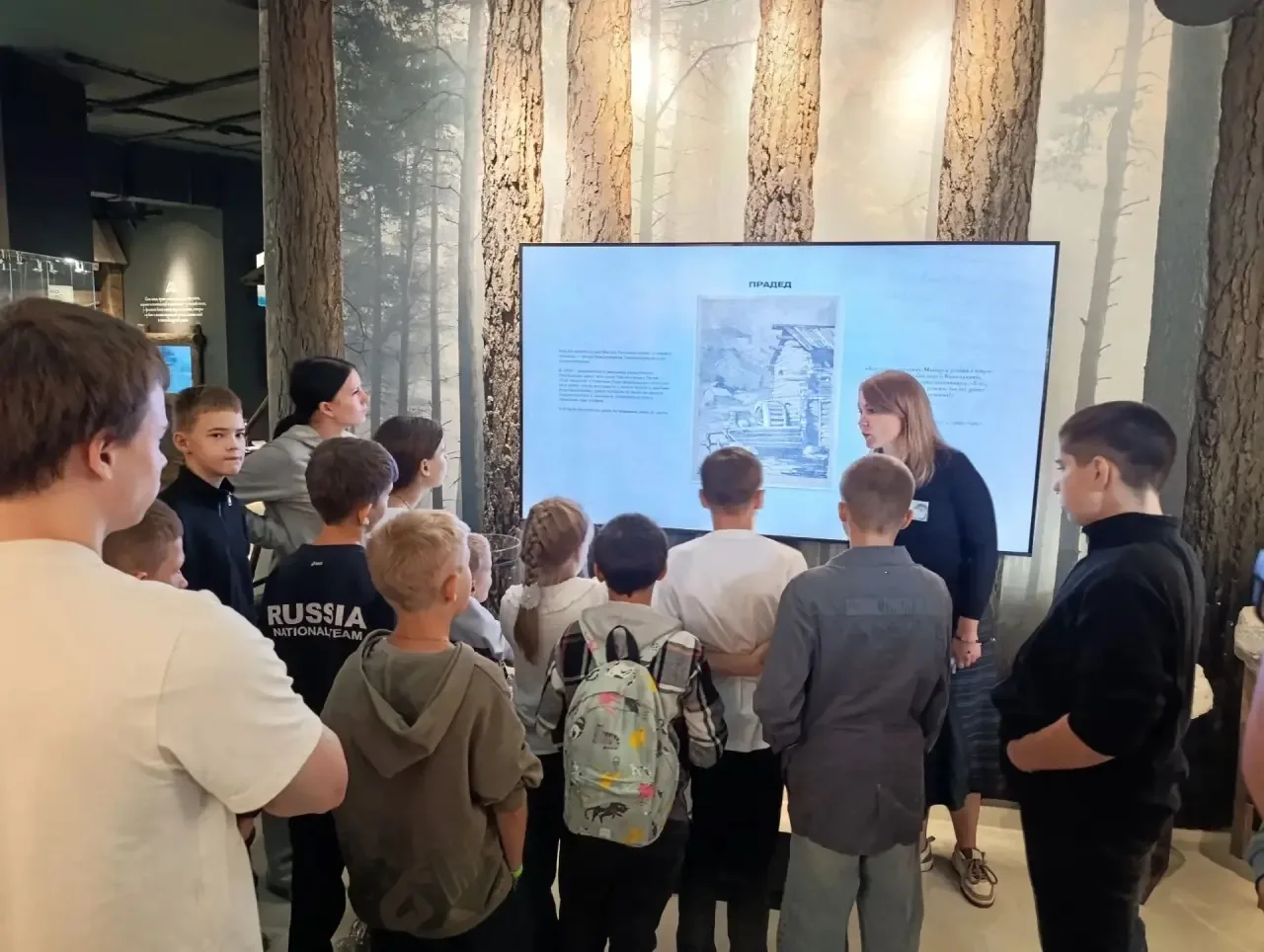 Сегодня состоялась чудесная экскурсия в музей В. П. Астафьева в посёлке Овсянка! Ребята...