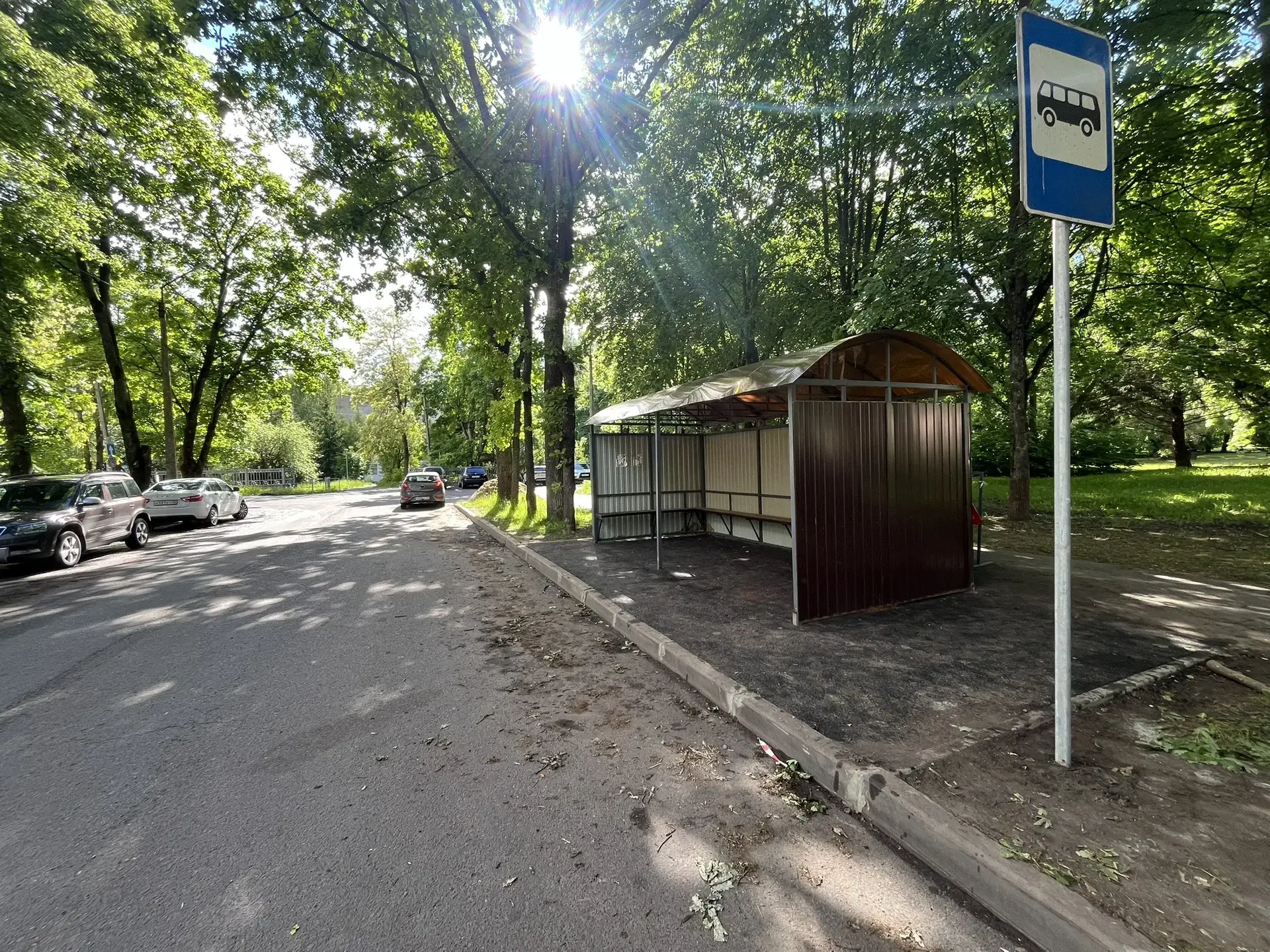 💯В поликлинику на Больничном переулке можно доехать на автобусе.