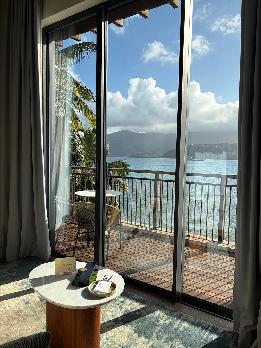 📍 Mango House Seychelles · LXR Hotels & Resorts · Сейшелы

Место с невероятной картинкой, когда я е