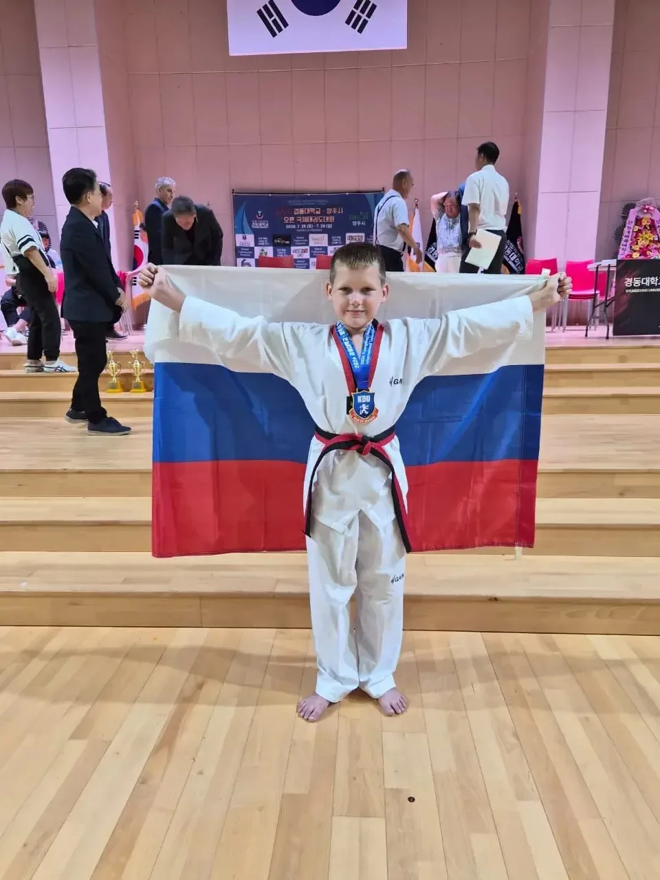 Гордимся нашим кадетом ! 

💪 Кадет 4 «А» взвода Мешалкин Архип завоевал 🥉 место на международных с