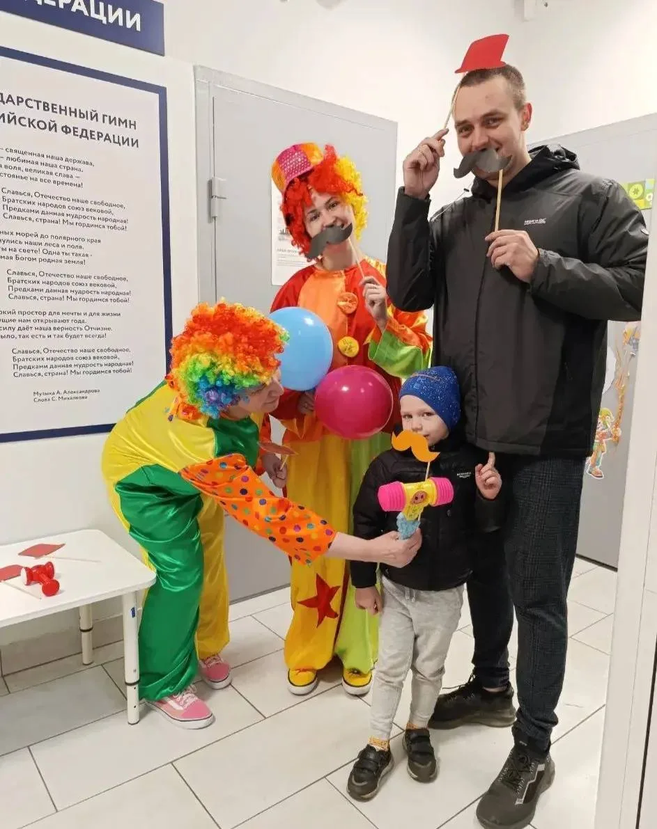 С Днём смеха!   🌸 С самого утра в нашем детском саду царила праздничная атмосфера!  В честь 1 апреля