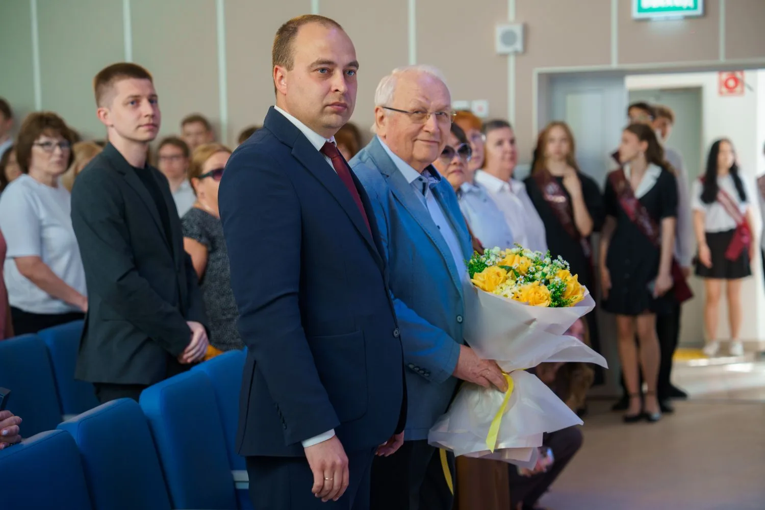 🎓 Последний звонок – точка отсчёта больших свершений  Вот и отзвенел «Последний звонок» для наших 9-