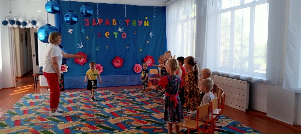 "Лето начинается с улыбок: как Веселинка подарила детям праздник в ДОУ!"